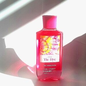 Bath & Body Works Tie Dye Body Wash